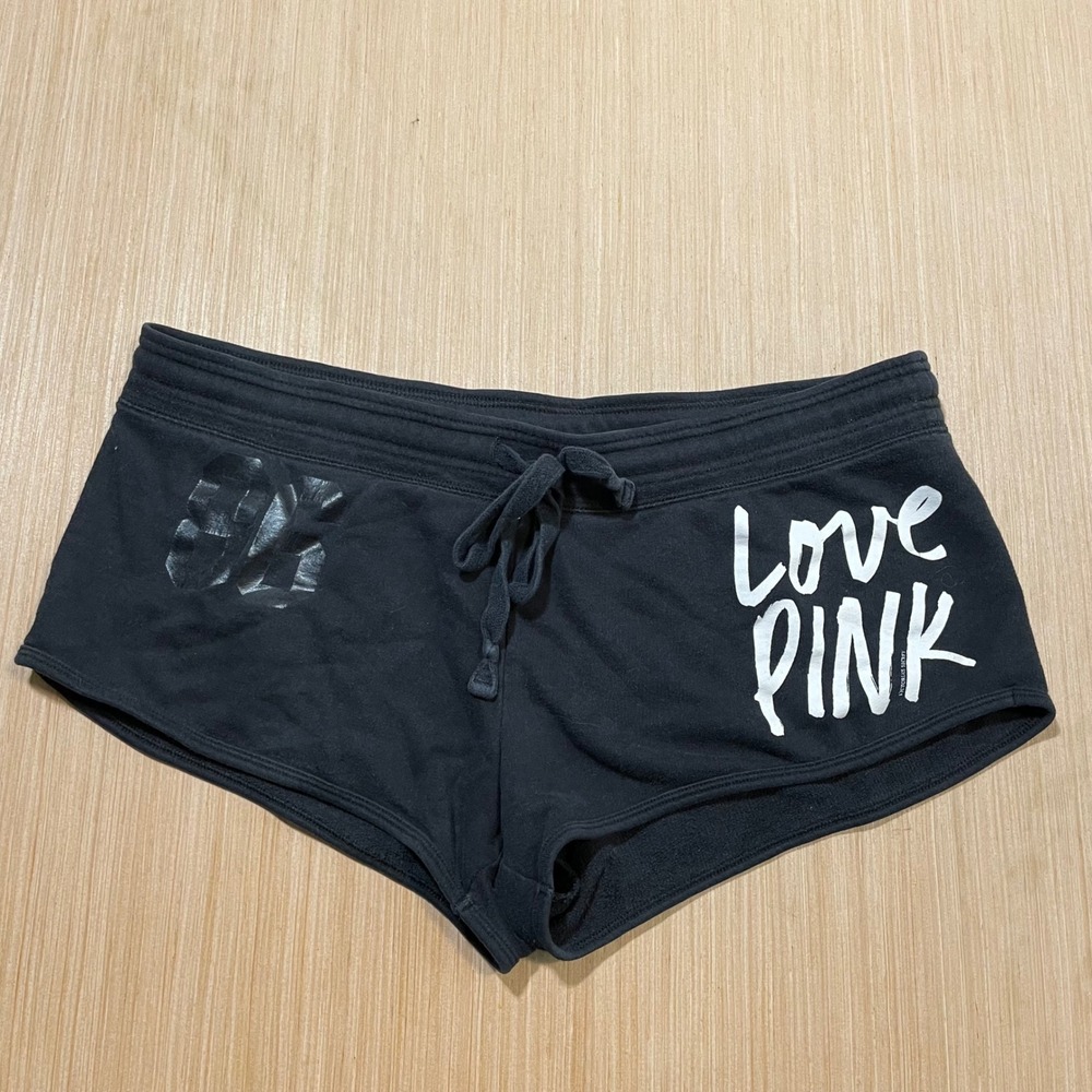 Victoria's Secret PINK Shorts Womens Medium Black Love PINK 86 Graphic Lounge